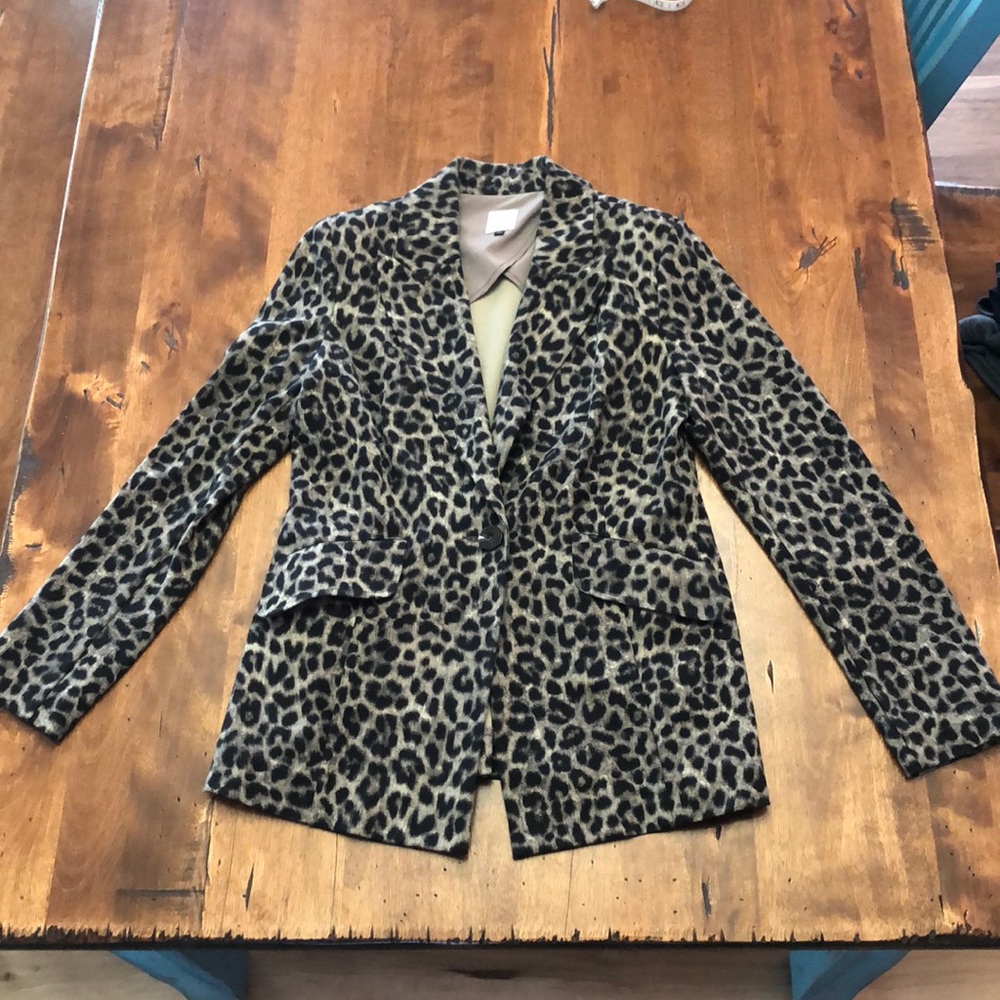 CAbi Ponte Animal Print Suit Jacket Size 6